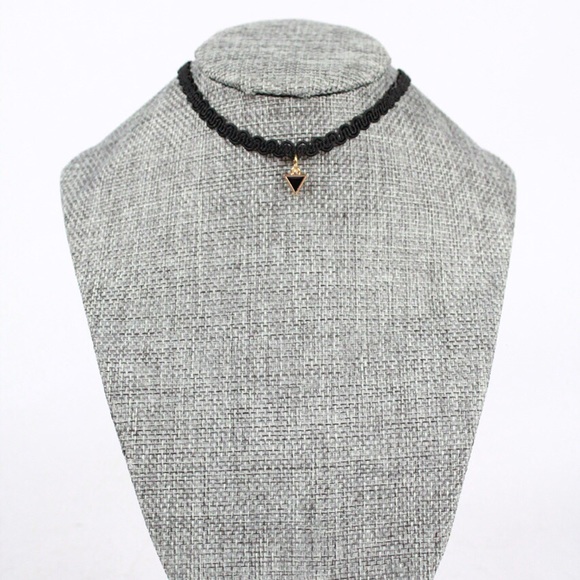 Retro Black Fabric Choker Triangle Charm Necklace - Picture 2 of 3